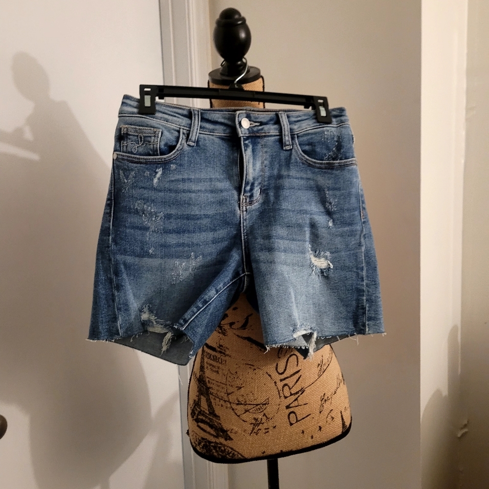 Judy Blue denim shorts